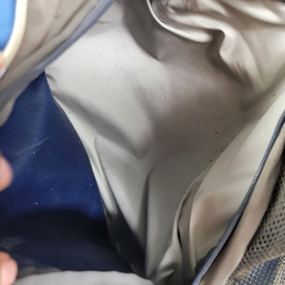 Osprey React 28L Adults Blue Gray Resource Series Daypack Backpack Camping Hike - Picture 9 of 11